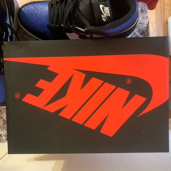 Jordan 1 OG high royal toe/ royal 2.0 ❗️VNDS ❗️ Negotiable!!!!! - Picture 11 of 12